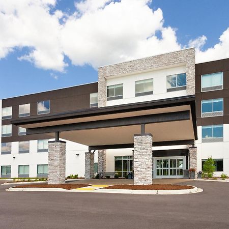 Holiday Inn Express & Suites Reedsburg - Dells Area By Ihg Екстериор снимка