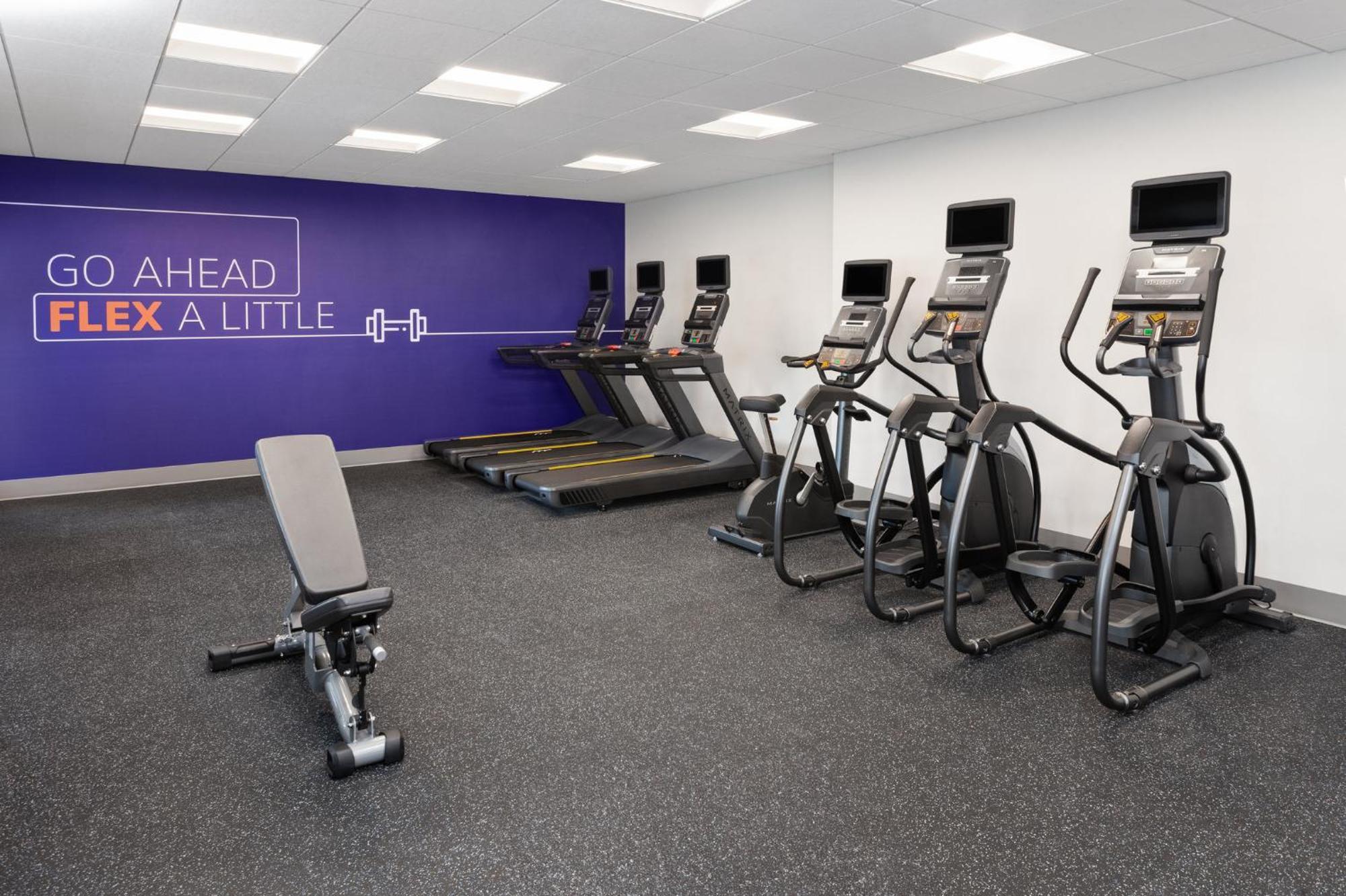 Holiday Inn Express & Suites Reedsburg - Dells Area By Ihg Екстериор снимка